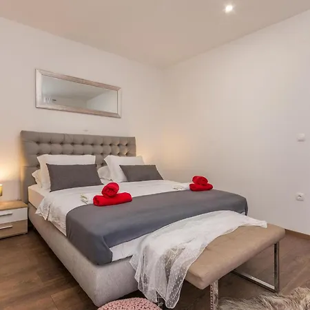 1 Bedroom Beautiful In Weißenburg