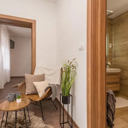 1 Bedroom Beautiful In