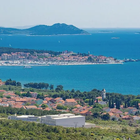1 Bedroom Beautiful In * Biograd Na Moru